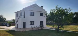 Casa doble con piscina a 1000 m de la playa