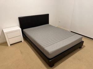 Town house Room with Shared Bath