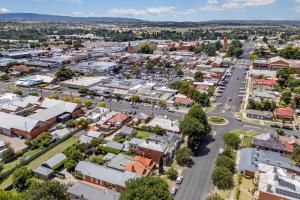 Historical home is a cosy stay located in central Bathurst
