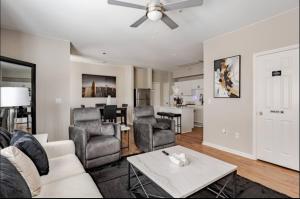 Luxury Apartment in Bricktown Riverwalk