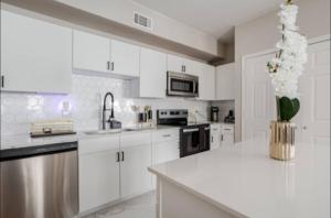 Luxury Apartment in Bricktown Riverwalk