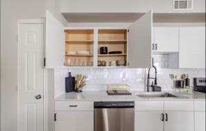 Luxury Apartment in Bricktown Riverwalk