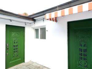 5BR Family House, Myeongdong 7 minutes, Gwanghwamun 10 minutes, Namsan view, Patio