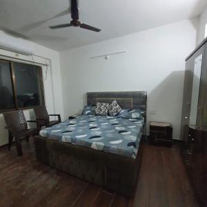 Pandey's, 2 BHK, Apartment