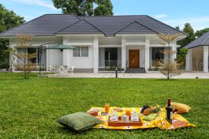 Le Jardin - Luxury Private Pool Villa near Kochi, Kerala