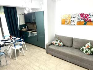 Alezzi Roxana Apartments 13K