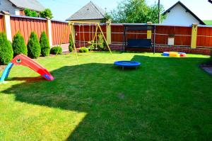 Veľký APARTMÁNOVÝ DOM so záhradou Riviéra Liptov, Bešeňová