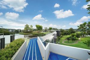 Fairway Escape - Golf View 1BR with Balcony in Laguna