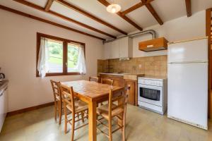 Chalets Les Gites Le pas de l-ours : photos des chambres