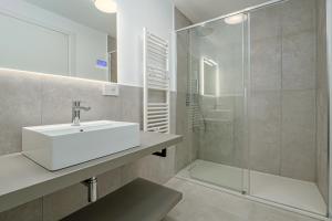 Villa Mirtina - by And service