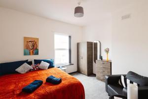 Stylish Boho Home, Contractors, 6 Beds, Garden and Free Parking