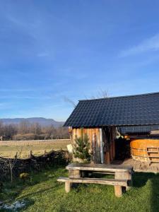 Casuta bunicilor Breb