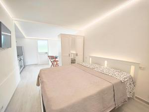 Il Posticino House in Marina, Garden and Veranda