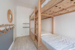 Appartements Appart-patio Centre-ville a 100m de la plage : photos des chambres