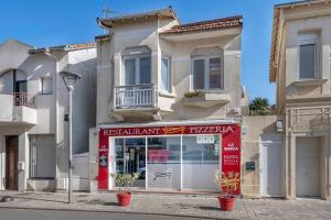 Appartements Appart-patio Centre-ville a 100m de la plage : photos des chambres