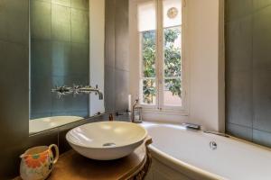 Berlioz Blue AP4458 by Riviera Holiday Homes