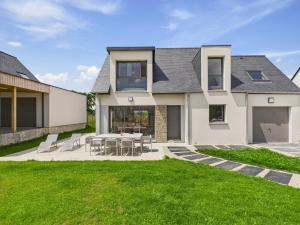 Maisons de vacances Jolie maison familiale pour 8 avec jardin : photos des chambres