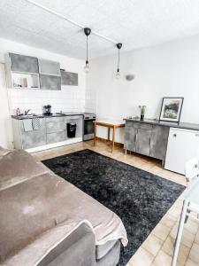 Aux charmes de Puteaux - 3-star hotels in Puteaux