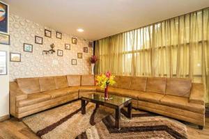 Collection O DTU Rohini Formerly Hotel Golden