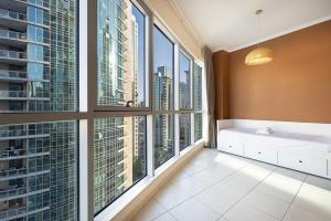 Panoramic Burj & Fountain Views 2BR