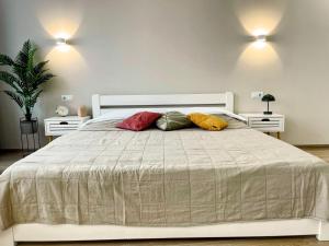 Очень красивая видовая квартира в Аркадии