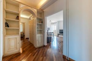 GuestHost - Bright Apartment in Metro San Giovanni