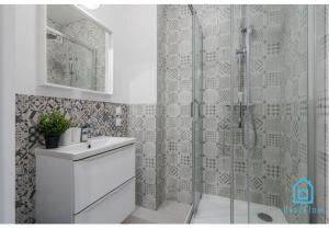 Saturn Room - 15 min to Old Town Gdansk