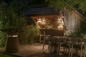 Chalets CHALET LES CERISES Jacuzzi, Sauna, Hammam, Cinema : photos des chambres