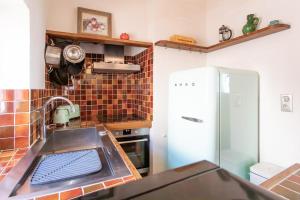 Appartements #50 Contesso Duplex -1BDR, Sea View Terrace & AC : photos des chambres