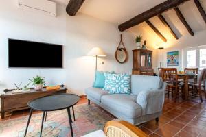 Appartements #50 Contesso Duplex -1BDR, Sea View Terrace & AC : photos des chambres