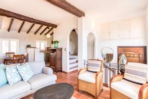Appartements #50 Contesso Duplex -1BDR, Sea View Terrace & AC : photos des chambres