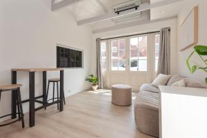 Flamingo Beach Apartments