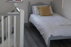 Tory Island 1-Bed Apt Sleeps 4 Parking & SeaView