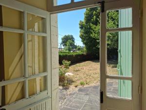 Maisons de vacances Les Volets Verts, ROUSSINES, CHARENTE, 16310 FRANCE : photos des chambres