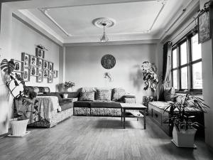 Shovas Home Stay