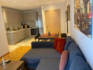 Lydias City View Apartment