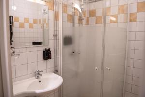 Compact Single Room room in Clarion Collection Hotel Etage