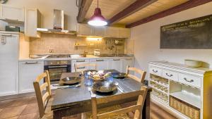 Casa Il Maestro by Rentbeat