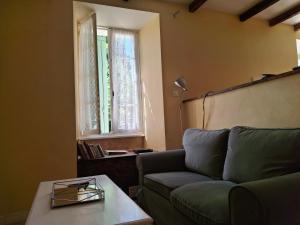 Maisons de vacances Les Volets Verts, ROUSSINES, CHARENTE, 16310 FRANCE : photos des chambres
