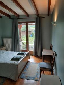 B&B / Chambres d'hotes Chambres d-hotes Monicala : Chambre Double avec Terrasse