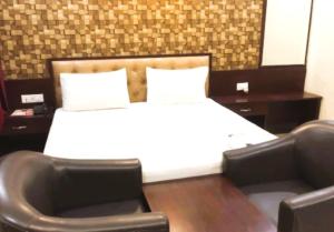 The Metropol Hotel Siwan Full AC OR NON AC ROOM