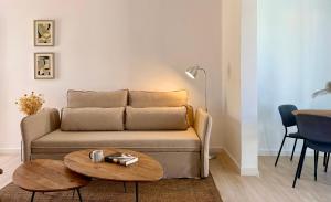 Canaryislandshost l Sol