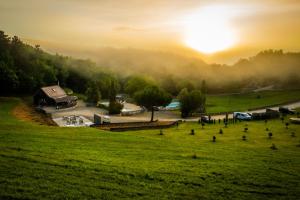 Villages vacances Hebergement insolite en Dordogne : photos des chambres