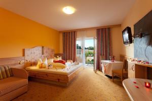 Superior Double Room with Balcony or Terrace room in Thermenhotel PuchasPLUS Stegersbach