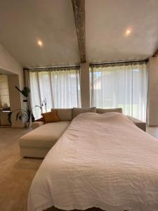 Les Tours de Rose - Characterful accommodation in Waremme