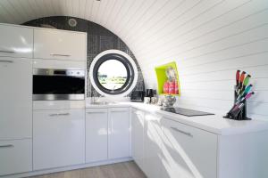 Lets Glamp Retro - Madonna