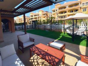 شقة فاخرة 3 غرف نوم و حديقة خاصة في الشيخ زايد - Zayed Suites A