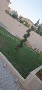 New furnitured villa with swimming pool and garden at King Mariot