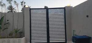 New furnitured villa with swimming pool and garden at King Mariot