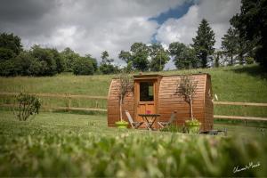 Campings Carabzh, la petite roulotte unique ! : photos des chambres